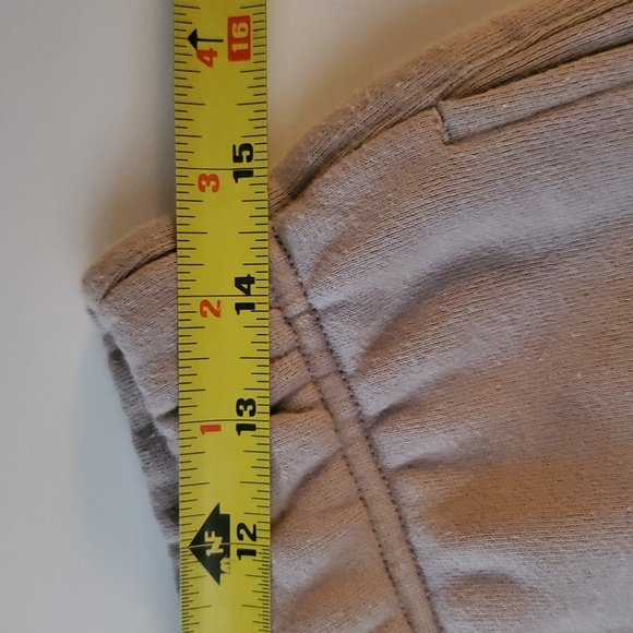 Mens Essentials Fear Of God 6' Sweat Shorts Size Small Taupe Beige Streetwear - Picture 11 of 12